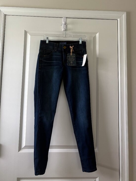 Democracy Denim - Democracy Luxe High Rise "Ab"solution® Skinny Jean/Jegging Size 4